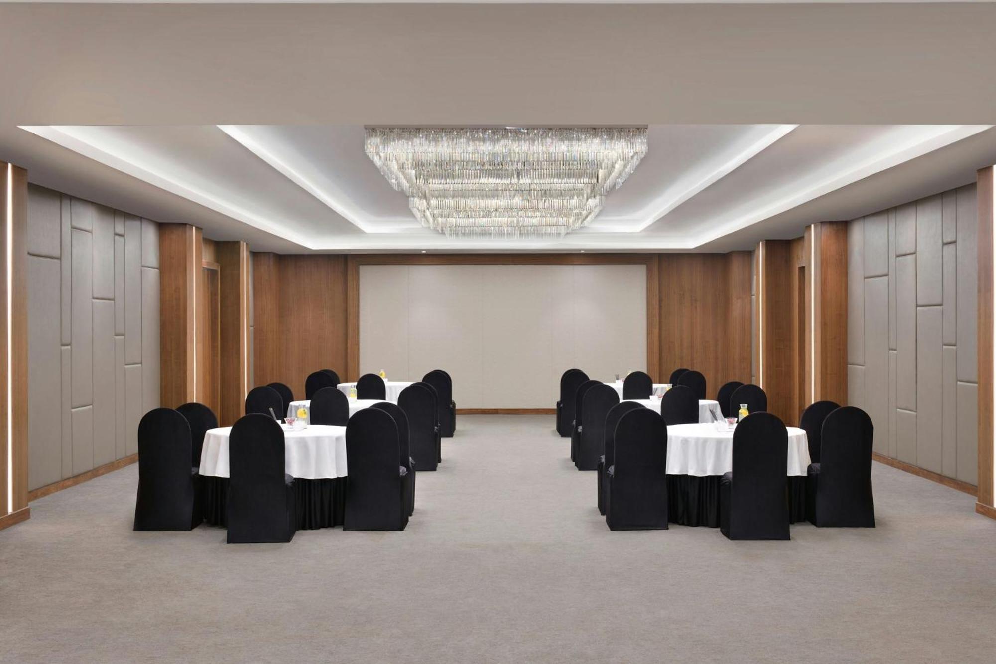 Hotel Courtyard By Marriott Mahābaleshwar Zewnętrze zdjęcie